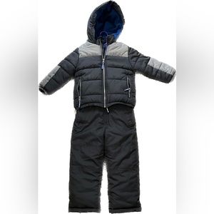Oshkosh B’gosh 4t boys winter coat & mittens & snow pants